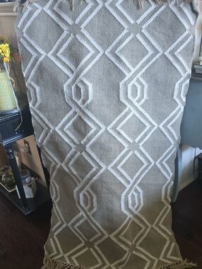 Potterybarn Neutral Geometric Fringe Throw Rug